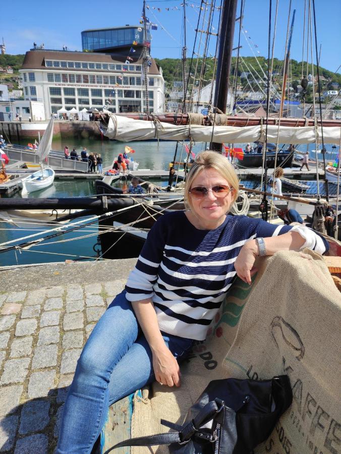 Appartamento Le Reflet Des Voiles Face Au Port De Fécamp Esterno foto