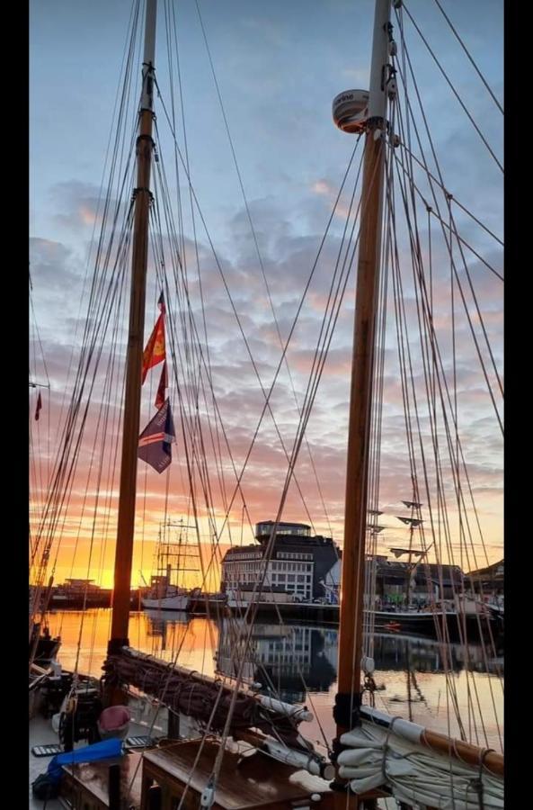 Appartamento Le Reflet Des Voiles Face Au Port De Fécamp Esterno foto